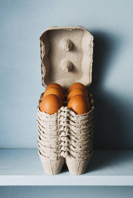 无人,竖图,静物,堆叠,蓝色背景,丰富,纸盒,鸡蛋,饮食,平衡,摄影,有机食品,清新,健康食物,彩图,影棚拍摄,半打,壁架