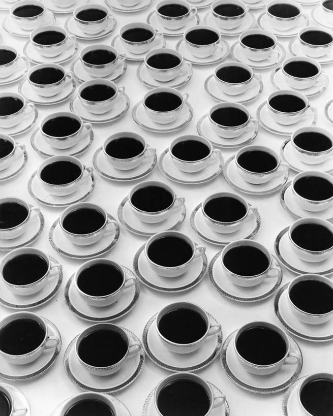 无人,竖图,黑白,白色背景,重复,许多,丰富,咖啡杯,很多,杯,饮食,摄影,一致,影棚拍摄