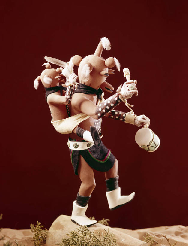 无人,竖图,特写,侧面,黑色背景,雕像,一个,摄影,单个,踏步,美术工艺,彩图,影棚拍摄,传统服装,传统文化,霍皮族