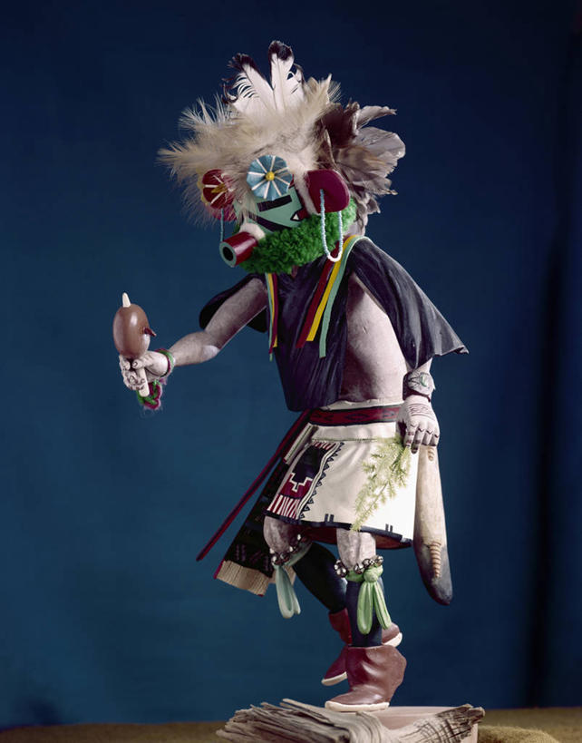 无人,站,竖图,特写,蓝色背景,雕像,拿着,一个,摄影,单个,美术工艺,彩图,影棚拍摄,传统服装,霍皮族