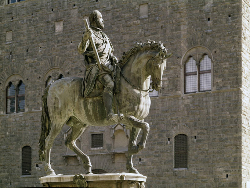 无人,横图,方图,室外,白天,安全,马,雕塑,意大利,骑马,标志,符号,盔甲,防护,拿着,历史,标识,石墙,一个,摄影,单个,保护,保险,防御,佛罗伦萨市政广场,青铜,铠甲,防具,防卫,性别符号,美术工艺,平安,彩图,男性符号,甲胄