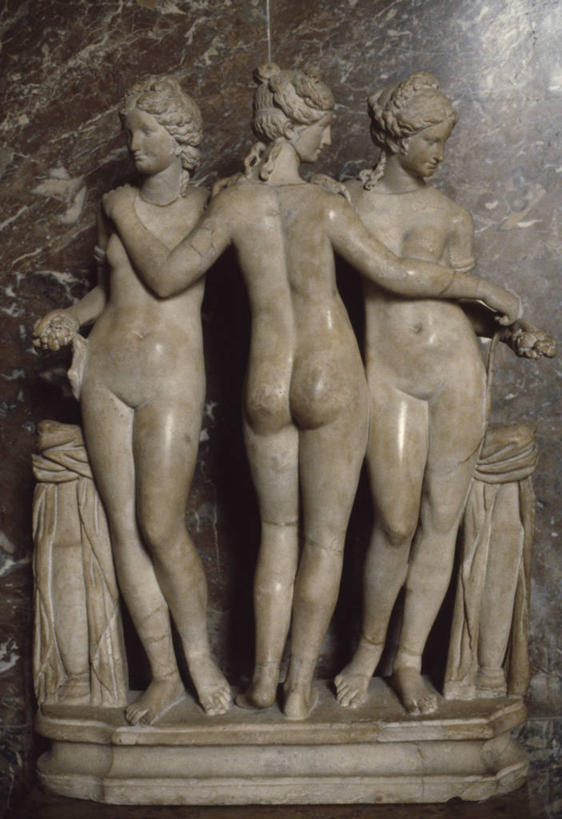 乳房,臀部,裸体,无人,竖图,室内,白天,神话,雕像,大理石,摄影,优美,底座,美术工艺,美惠三女神,发型,拥抱,彩图