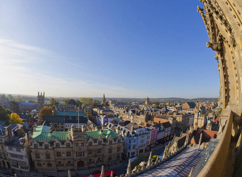 无人,教堂,横图,俯视,室外,白天,城市,建筑,英国,节日,历史,文化,英格兰,天空,祈祷,健康,许愿,摄影,宗教,信仰,纪念,祈求,基督教,天主教,英国文化,牛津郡,平安,彩图,高角度拍摄,广角