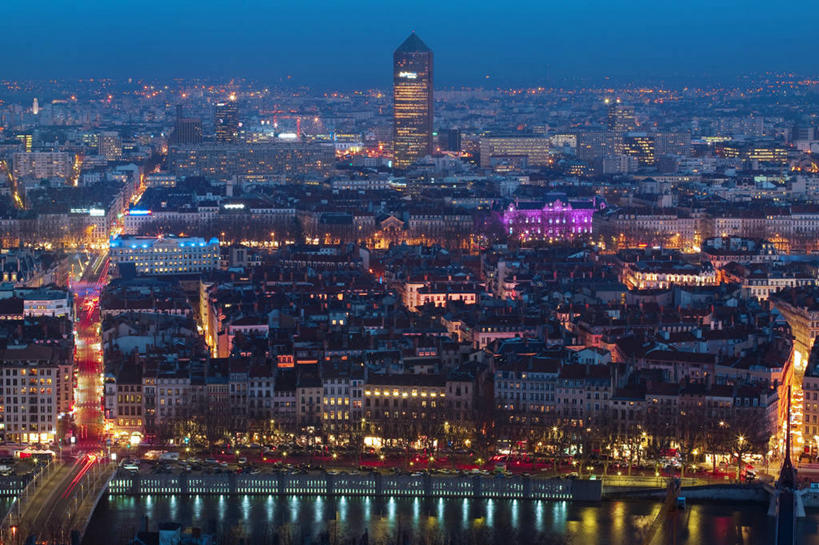 无人,横图,俯视,室外,夜晚,度假,美景,城市风光,城市,建筑,摩天大楼,法国,欧洲,光,景观,塔,娱乐,享受,休闲,景色,放松,摄影,照亮,照明设备,西欧,地中海文化,法兰西,法兰西共和国,里昂,法兰西第五共和国,罗讷省,彩图,高角度拍摄,罗讷.阿尔卑斯,罗讷.阿尔卑斯大区