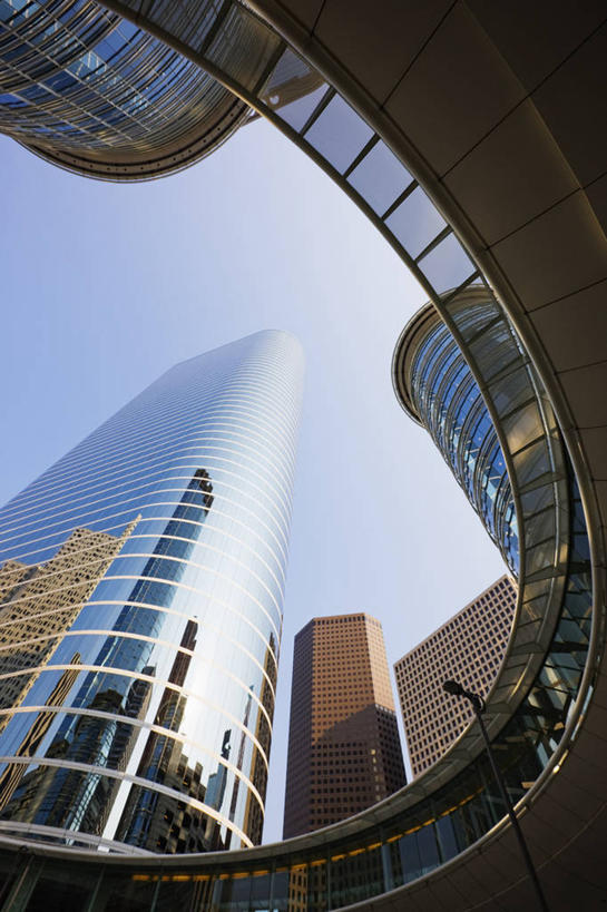 无人,竖图,室外,白天,仰视,天际线,窗户,城市,建筑,摩天大楼,日光,美国,阴影,弯曲,反射,塔,现代,办公大楼,摄影,北美,北美洲,德克萨斯州,美洲,市区,德克萨斯,万里无云,得州,德州,得克萨斯州,孤星之州,北亚美利加洲,亚美利加洲,休斯敦,休斯顿,太空城,设计,彩图,低角度拍摄,县治,美利坚合众国,哈里斯县,牛沼城