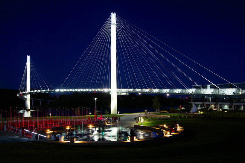 无人,横图,室外,夜晚,河流,城市,建筑,喷泉,美国,联系,摄影,人行桥,照亮,内布拉斯加,密苏里河,彩图,奥马哈