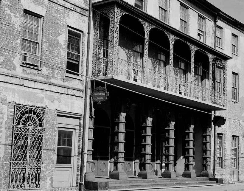 无人,横图,黑白,室外,白天,阳台,建筑,街道,剧院,美国,摄影,北美,北美洲,美洲,游戏厅,南卡罗来纳州,拱廊,北亚美利加洲,亚美利加洲,南卡罗来纳,扇榈之州,矮棕榈之州,美利坚合众国