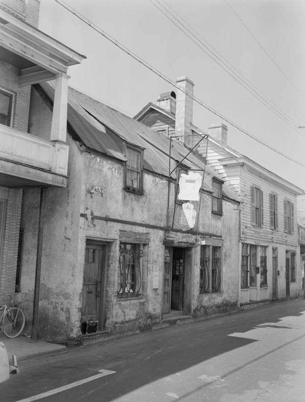 无人,商店,竖图,黑白,室外,白天,建筑,街道,美国,废弃,城镇,摄影,报废,废物,北美,北美洲,下降,美洲,丢弃,放弃,抛弃,佛罗里达,佛罗里达州,佛州,阳光州,北亚美利加洲,亚美利加洲,摈弃,破败,圣奥古斯丁,礼品店,屏弃,美利坚合众国,摈斥,摒除