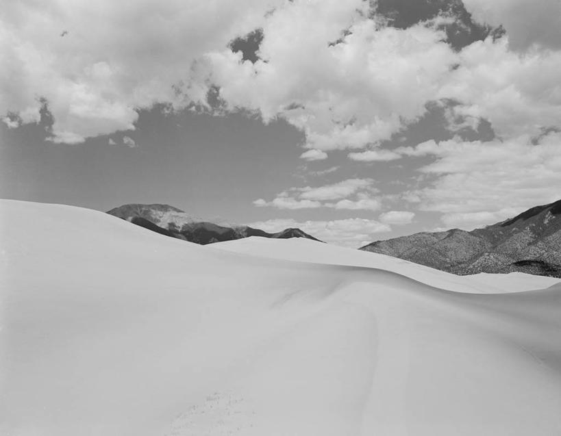 无人,横图,黑白,室外,白天,沙漠,山,美国,地平线,地形,辽阔,地面,沙丘,风景,广阔,摄影,宁静,一望无际,延伸,科罗拉多州,天地相交,大沙丘国家公园,无边无际,一马平川