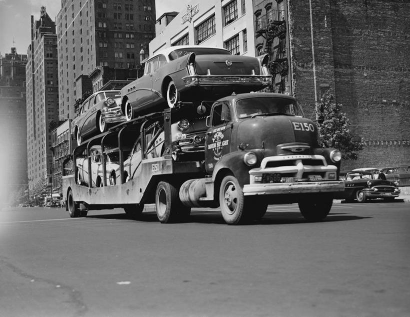 无人,横图,黑白,室外,白天,城市,汽车,纽约,美国,车,交通工具,运输,摄影,载具,运输车,露营,野营,房车,宿营,露营车,商用车,拖挂式房车