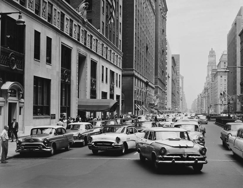 横图,黑白,室外,白天,城市,道路,街道,路,公路,汽车,纽约,美国,曼哈顿,交通,运输,摄影,市区,马路,公园大道