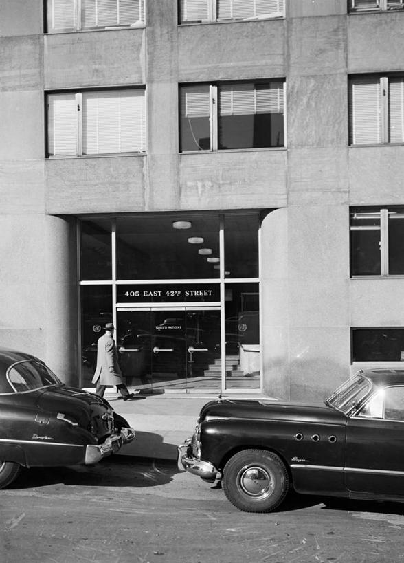 竖图,黑白,室外,白天,街道,汽车,纽约,美国,黑色,办公大楼,摄影,政府大楼