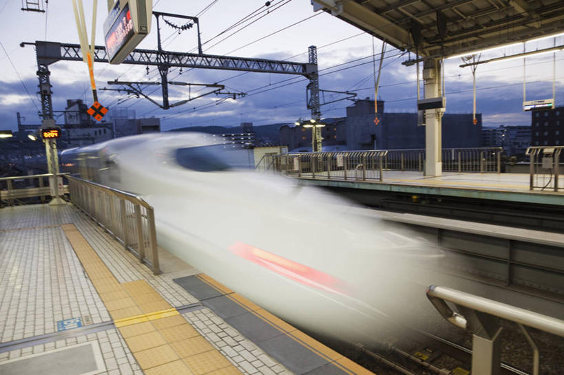 无人,火车站,横图,室外,长时间曝光,日落,路,铁路,火车,车站,日本,亚洲,日本文化,云,轨道,站台,交通,铁轨,列车,月台,车,天空,黄昏,交通工具,运输,摄影,京都府,金属丝,载具,高速列车,东亚,本州,本州岛,日本国,近畿地方,近畿,京都市,彩图,铁路车站,铁路站,铁路列车