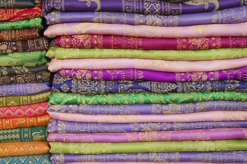 无人,商店,横图,室内,特写,仰视,消费,纺织品,柬埔寨,许多,堆叠,丝绸,首都,很多,披肩,零售,摄影,多样,选择,贩卖,彩图,低角度拍摄,金边