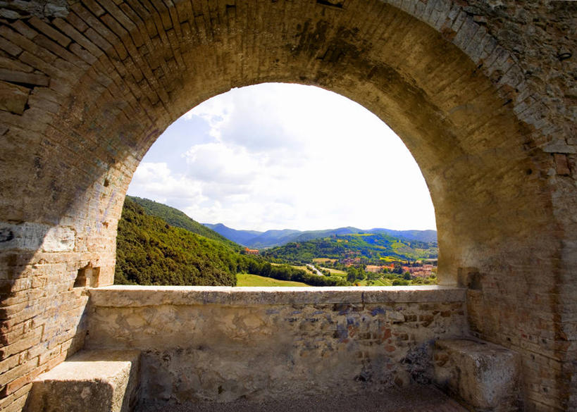 无人,横图,室外,白天,旅游,度假,美景,建筑,日光,意大利,欧洲,地平线,景观,拱门,辽阔,地面,娱乐,砖墙,自然,享受,休闲,广阔,景色,放松,摄影,一望无际,南欧,自然风光,延伸,意大利文化,意大利共和国,首府,天地相交,无边无际,一马平川,翁布里亚,翁布里亚大区,佩鲁贾,彩图,斯波莱托