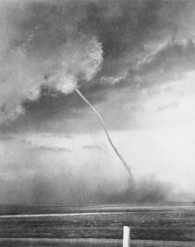 无人,竖图,黑白,室外,白天,风险,暴风雨,龙卷风,田地,云,自然灾害,天气,天空,自然,力量,摄影,自然现象