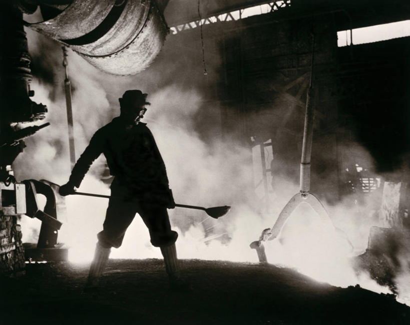 成年人,一个人,建筑工人,横图,室内,工作服,制服,安全,建筑业,仅一个男性,朦胧,模糊,工作,钢铁,金属,铲子,防护,热,设备,靴子,物品,工人,职业,烟,工业,摄影,保护,生火,努力,防护镜,保险,防护服,剪影,熔炉,工业建筑,磨坊,保全,周全,安稳,安定,工作制服,平安,危险,男人,员工,彩图,工作套服,匠人,劳动者,体力工,忍耐力,钢厂,工业机械