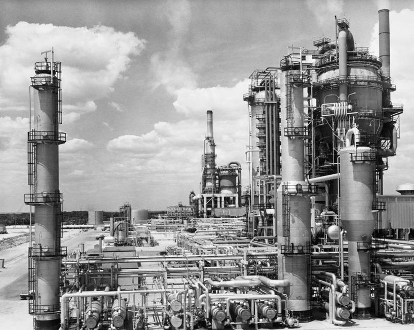 无人,工厂,横图,黑白,室外,白天,烟囱,建材,金属制品,美国,金属,管子,云,管道,天空,钢管,烟,炼油厂,工业,摄影,能源,石油工业,北美,建筑材料,特拉华,制造厂,生产工厂,输油管道
