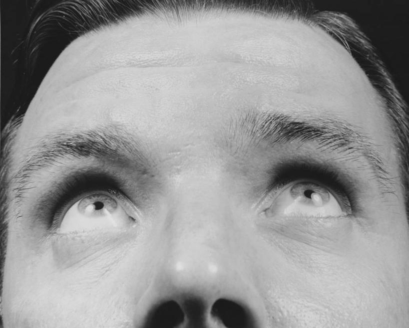 成年人,眼睛,鼻子,前额,睫毛,一个人,横图,黑白,特写,瞳孔,仅一个男性,向上看,人体,眼部,摄影,男人,鼻,鼻孔,眼,感知