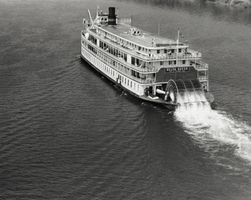 无人,横图,俯视,室外,白天,旅途,河流,水,雾,轮船,船,美国,行人,游客,游人,北,古典,历史,路人,旅客,交通工具,放松,运输,角度,摄影,活动,怀旧,北美,享乐,载具,记忆,密西西比州,过客,休闲活动,彩图,高角度拍摄,旅行,欢乐,蒸汽轮船,明轮船