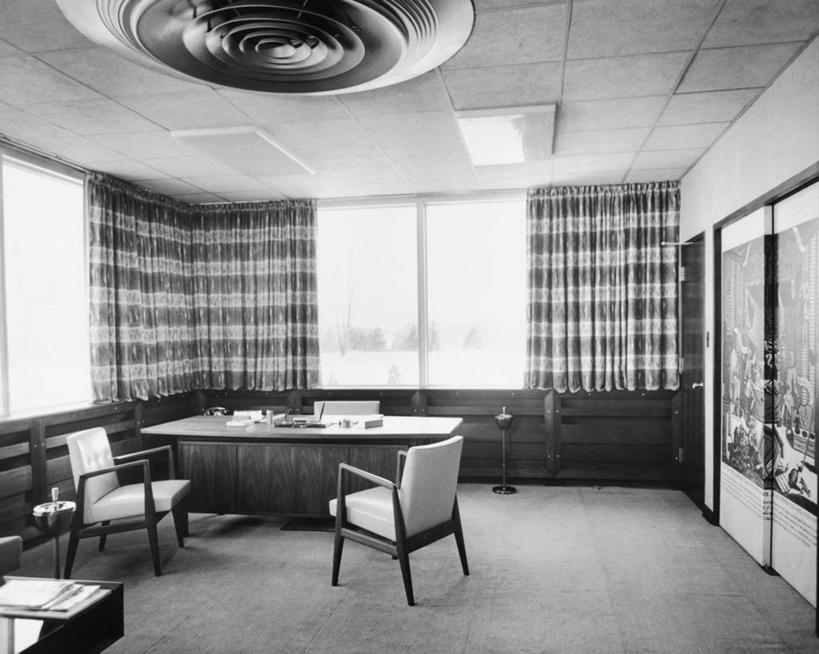 无人,办公室,横图,黑白,室内,白天,商务,窗户,窗帘,家具,桌子,图像,摄影,办公椅,扶手椅,企业,公司