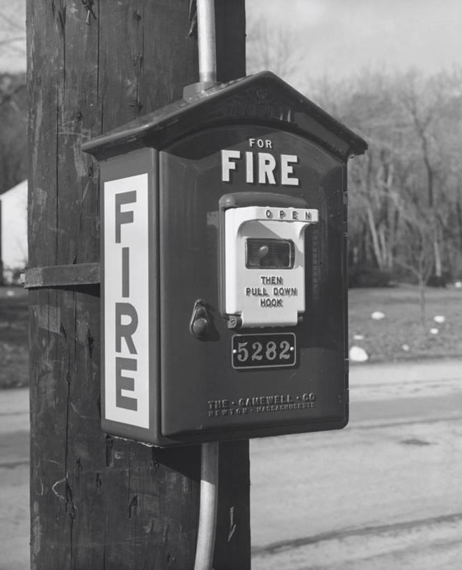 无人,竖图,室外,特写,白天,火,准备,木制,数字,文字,古典,木桩,摄影,火警,英文字母,保护,板条箱,信函,大写字母,危险,彩图