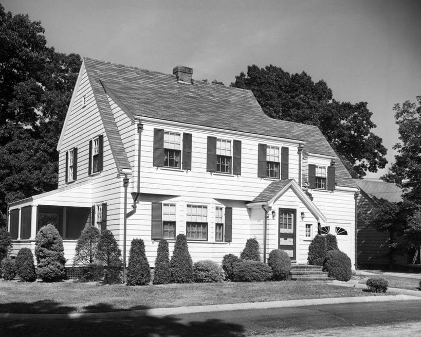 无人,横图,黑白,室外,白天,烟囱,建筑,阴影,百叶窗,房屋,草,树,天空,摄影,住房,门廊