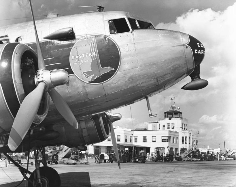 无人,机场,横图,黑白,室外,特写,白天,仰视,风,飞机,美国,螺旋桨,北,天空,运输,角度,摄影,部分,飞行器,北美,北美洲,美洲,佛罗里达,螺旋桨飞机,佛罗里达州,杰克逊维尔,佛州,阳光州,北亚美利加洲,亚美利加洲,刀刃,低角度拍摄,旅行,美利坚合众国