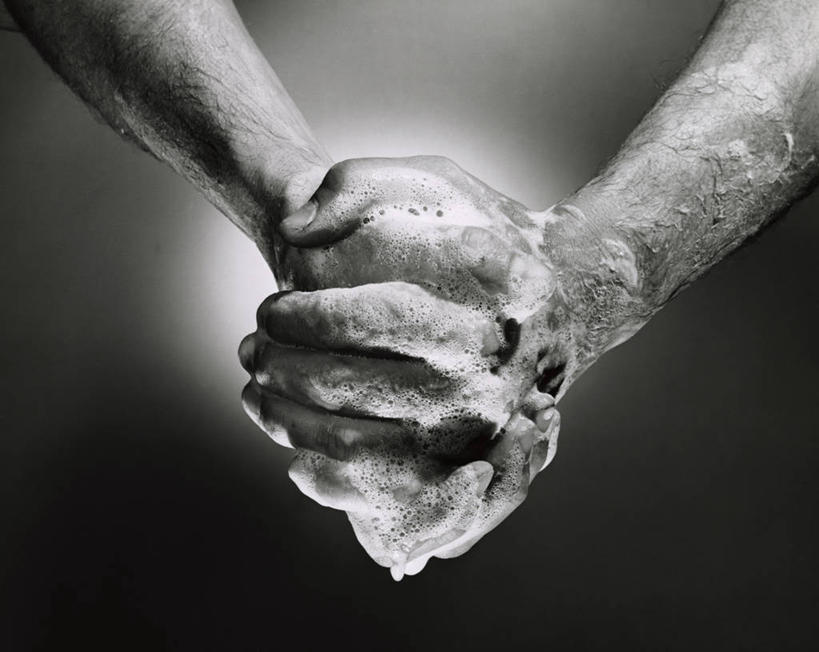 成年人,手,一个人,握手,横图,室内,特写,化妆,美容,仅一个男性,擦,护肤,肥皂泡,洗手,保养,享受,休闲,放松,擦洗,保健,人体,摄影,部分,卫生,养颜,男人,搀手,拉手,手拉手,手握手,洗涤,彩图,SPA美容