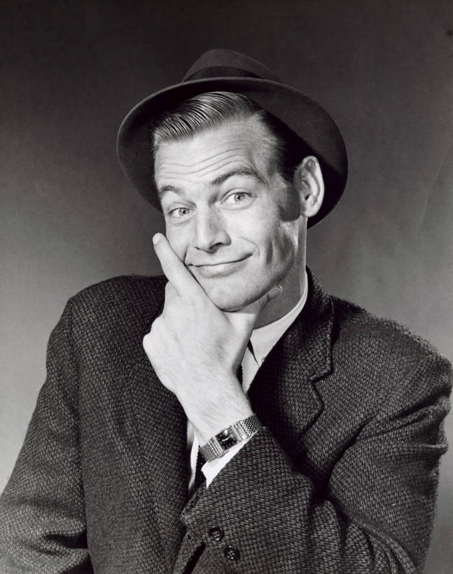 西方人,成年人,下巴,手,皱纹,一个人,商务人士,商务男性,微笑,竖图,室内,衬衫,商务,幸福,帽子,欧洲,欧洲人,仅一个男性,仅一个人,撑,套装,领带,托腮,仅一个年轻男性,托,思考,凝视,人体,摄影,腕表,企业,公司,托下巴,肖像,商务装,工薪阶层,计划书,男人,男性,年轻男性,白种人,年轻人,白领,上班族,半身,彩图,衬衣,假笑