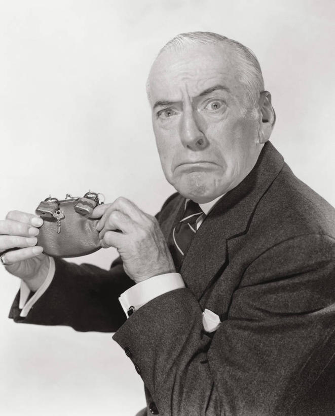 西方人,成年人,老年人,一个人,商务人士,商务男性,竖图,室内,特写,衬衫,商务,贪欲,安全,欧洲,欧洲人,仅一个男性,仅一个人,套装,领带,钥匙,做,仅一个老年男性,金融,人体,摄影,钱包,保护,幽默,悲伤,挂锁,伤心,难过,企业,公司,肖像,商务装,工薪阶层,悲哀,支配,脱发,哀痛,悲戚,悲痛,猜疑,想法,吝啬,小气,老年男性,男人,男性,白种人,白领,上班族,半身,彩图,衬衣,性格