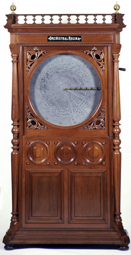 无人,竖图,插画,白色背景,正面,数码,科技,家具,阴影,网络,木制,高光,几何,计算机图形,音乐,合成,图画,画,一个,单个,古董,电脑合成图,数码合成图,合成图,漫画,自动点唱机,写实,具体,具象,美术工艺,彩图,影棚拍摄