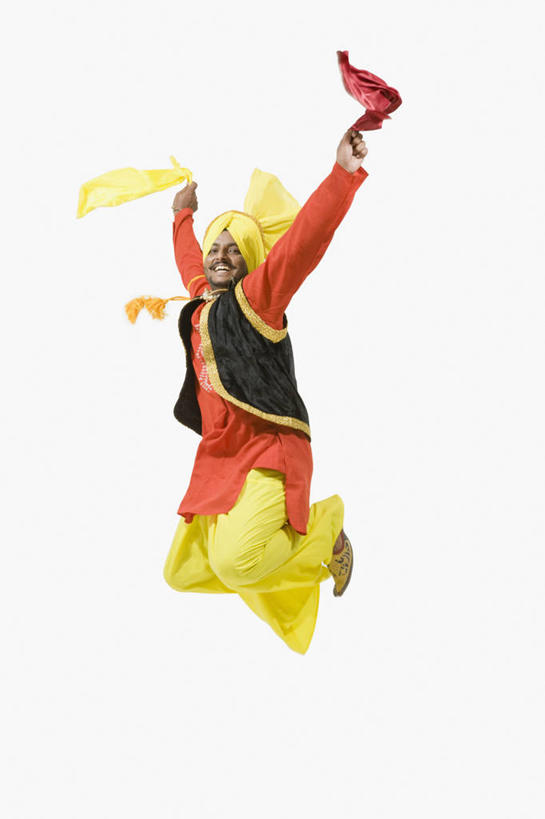 成年人,胡须,一个人,跳,举,微笑,竖图,彩色,白色背景,快乐,仅一个男性,仅一个人,表演,头饰,半空,表演者,仅一个年轻男性,手势,托,人体,摄影,五颜六色,幽默,色彩斑斓,肖像,五彩缤纷,印度文化,五彩斑斓,四肢,五光十色,男人,男性,年轻男性,印度人,年轻人,手臂,胡子,络腮胡,小胡子,举起,举手,举着,向上举,向上伸,向上托,彩图,影棚拍摄,传统服装,舞蹈,打手势,传统文化,宝莱坞