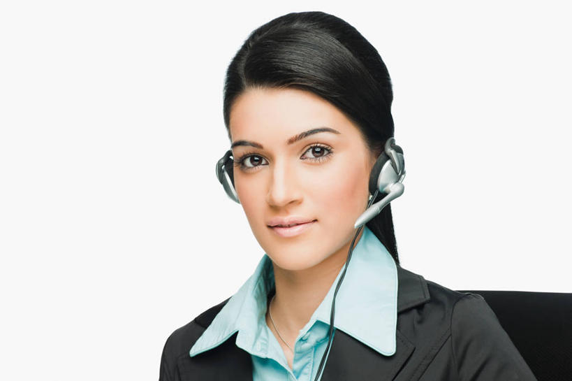 成年人,脸,头,脸颊,头发,一个人,坐,横图,特写,白色背景,商务,仅一个年轻女性,仅一个女性,仅一个人,肩膀,黑色,耳麦,职业,摄影,肖像,年轻女性,女人,女性,印度人,年轻人,头部,脸部,脸蛋,面部,白领,彩图,影棚拍摄,美人,客户服务代表