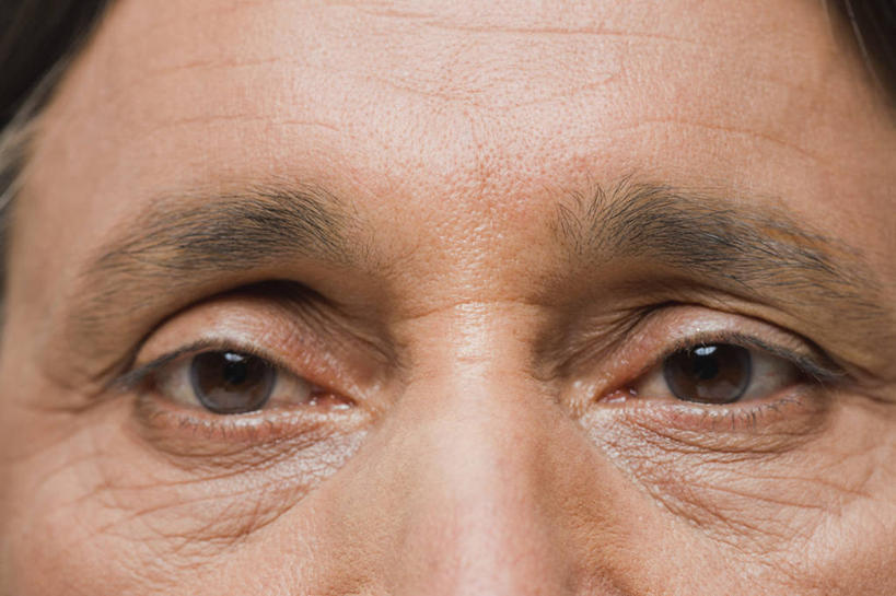 成年人,中年人,老年人,眼睛,眉毛,皱纹,一个人,横图,特写,正面,瞳孔,仅一个男性,仅一个人,仅一个中年男性,人体,眼部,摄影,肖像,男人,男性,中年男性,印度人,眼,彩图,影棚拍摄