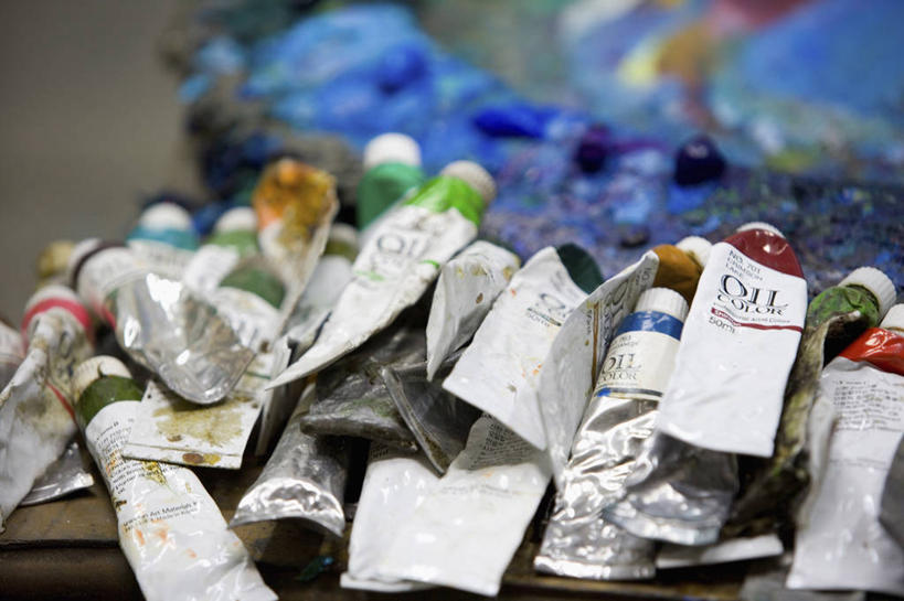 无人,横图,俯视,室内,特写,白天,绘画,静物,一堆,许多,阴影,堆叠,堆积,朦胧,模糊,艺术,反射,影子,很多,堆,颜料,美术,彩图,高角度拍摄,丙烯颜料