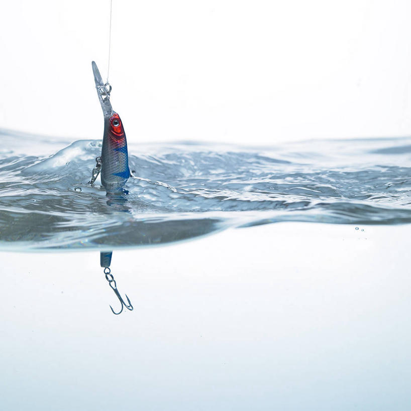 无人,竖图,室内,特写,白天,白色背景,正面,水,阴影,波纹,透明,反射,液体,影子,气泡,水滴,涟漪,漩涡,水泡,水珠,食物,一个,水纹,泡泡,诱惑,摄影,影棚,单个,引导,勾引,圆弧,鱼饵,引诱,诱导,彩图,影棚拍摄,拍摄