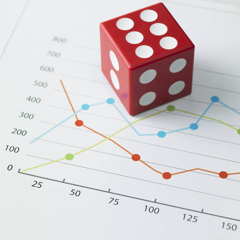 无人,方图,俯视,室内,特写,白天,白色背景,数据,静物,玩具,阴影,反射,分析,曲线,骰子,图表,影子,表格,一个,红色,K线图,摄影,影棚,单个,统计,折线,指标,赌具,销售,目标,业绩,折线图,色子,投子,K线,蜡烛图,彩图,高角度拍摄,影棚拍摄,拍摄