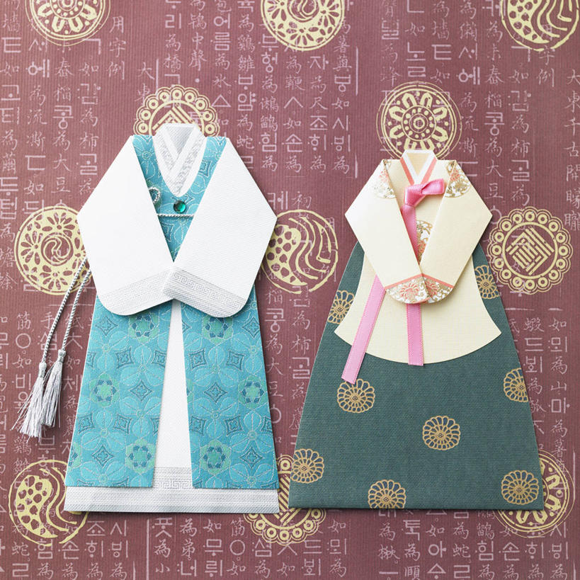 无人,方图,俯视,室内,特写,白天,民族服装,静物,阴影,服装,艺术,反射,影子,纸艺,手工艺品,文化,衣服,纸制品,工艺品,服饰,高雅,衣着,穿着,自信心,品位,朝鲜服,彩图,高角度拍摄,传统服装,民俗服,韩服