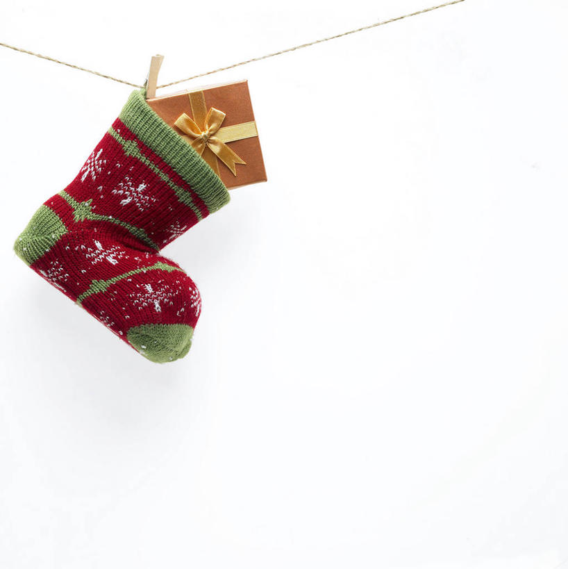 无人,竖图,室内,特写,白天,白色背景,正面,静物,阴影,反射,木制,影子,圣诞袜,袜子,一个,夹子,木制品,绳子,摄影,影棚,单个,绳索,衣夹,彩图,影棚拍摄,拍摄