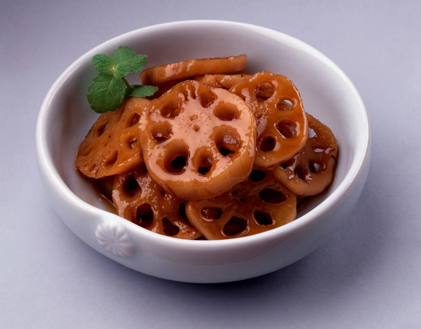 无人,横图,俯视,室内,特写,白天,白色背景,烹饪,餐桌,桌子,蔬菜,一堆,许多,切开,阴影,堆叠,堆积,新鲜,反射,影子,陶瓷,料理,食品,陶瓷制品,很多,韩式,藕,菜肴,美食,食物,一个,白色,灰色,容器,碗,切,摄影,佳肴,有机食品,绿色食品,影棚,单个,餐台,储藏,堆,储存,韩国料理,剖面,韩国菜,韩式料理,切面,莲藕,彩图,高角度拍摄,影棚拍摄,拍摄,菜藕,光旁,果藕,荷藕,湖藕,藕节,水鞭蓉,贮存