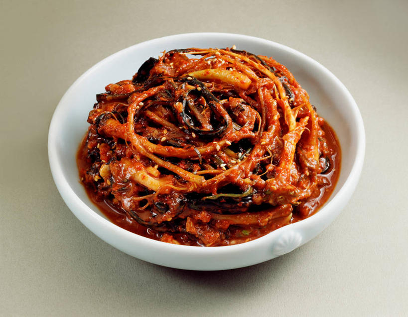 泡菜,无人,横图,俯视,室内,特写,白天,白色背景,爱情,烹饪,餐桌,桌子,蔬菜,一堆,阴影,堆叠,堆积,新鲜,反射,影子,陶瓷,调料,酱料,酱汁,佐料,料理,食品,陶瓷制品,调味品,韩式,调味料,酱,菜肴,美食,食物,一个,红色,白色,灰色,容器,碗,摄影,佳肴,有机食品,绿色食品,影棚,单个,餐台,储藏,堆,桔梗花,僧冠帽,储存,韩国料理,柔顺,韩国菜,韩式料理,韩国泡菜,六角荷,永恒,梗草,悲哀,诚实,无望,彩图,高角度拍摄,影棚拍摄,拍摄,蓝钟花,贮存