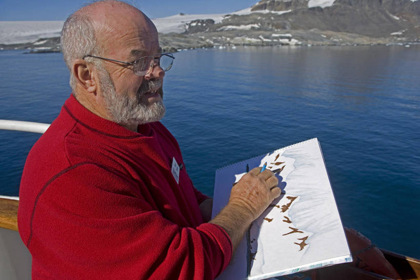 一个人,横图,室外,探险,冰山,海洋,山,水,船,日光,垒,艺术,眼镜,冰,地形,艺术品,海湾,艺术家,摄影,气象,山脊,气候,客船,南极洲,冰河,海峡,南极半岛,美术工艺,海滩,彩图,旅行,西南极洲,半岛,南冰洋,南极湾,海上运输,霍普湾