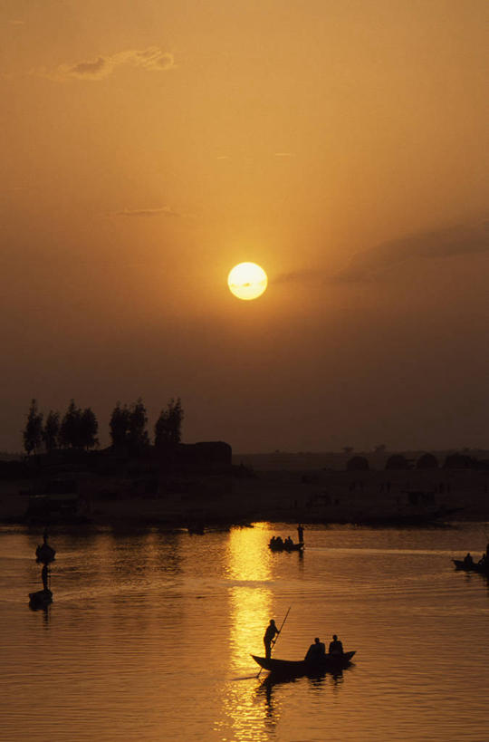 无人,竖图,室外,河流,日落,船,非洲,马里,浪漫,黄昏,安静,放松,运输,摄影,宁静,酷,剪影,阿非利加洲,马里共和国,西非,尼日尔河,莫普提,莫普提区,彩图