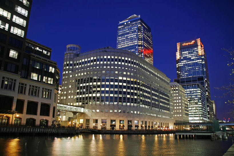 无人,银行,办公室,横图,夜晚,水,城市,建筑,摩天大楼,英国,反射,光,首都,图像,英格兰,黄昏,金融,摄影,照亮,照明设备,金丝雀码头,金融区,彩图