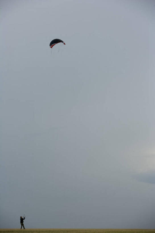 成年人,一个人,横图,彩色,非洲,马里,仅一个男性,表演,木制,头巾,乐器,小提琴,音乐,衣服,放松,摄影,五颜六色,色彩斑斓,伊斯兰教,五彩缤纷,五彩斑斓,西非,五光十色,男人,彩图,传统文化,图阿雷格人