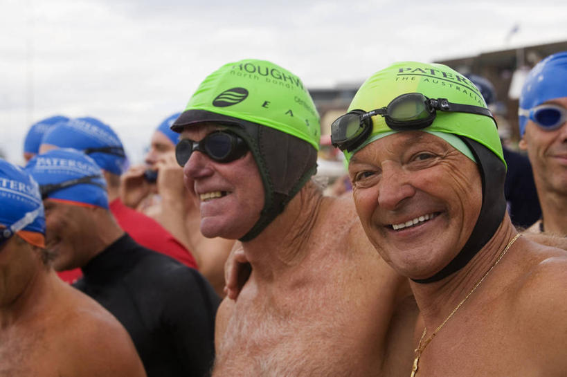 游泳,成年人,横图,室外,锻炼,快乐,比赛,运动,竞争,海洋,澳大利亚,眼镜,泳镜,地形,海岸线,竞技运动,娱乐,游泳眼镜,休闲,摄影,生活方式,活动,太平洋,体育运动,事件,游泳帽,悉尼,退伍军人,新南威尔士,体育,男人,海滩,休闲活动,彩图,健身,旅行