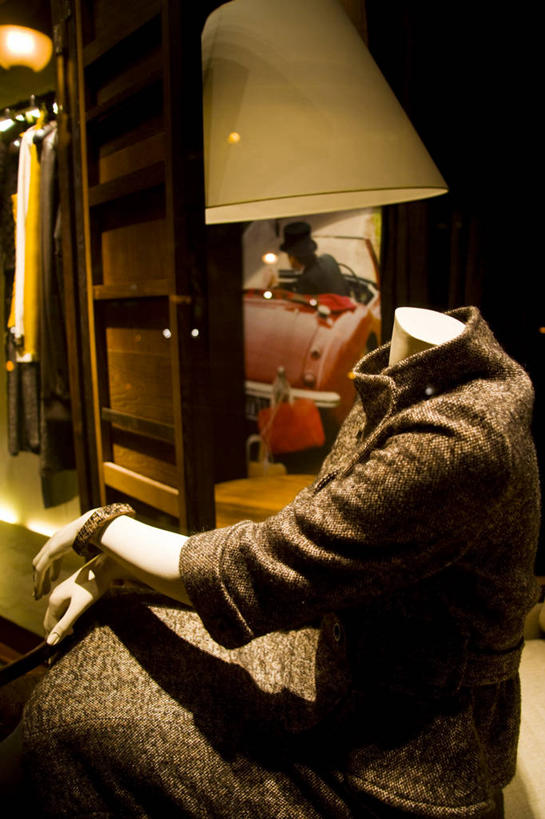 无人,商店,横图,旅游,时尚,窗户,城市,西班牙,欧洲,人造模特,首都,围巾,马德里,摄影,彩图,旅行