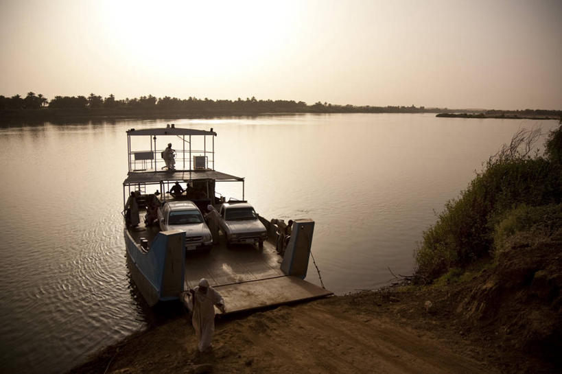 无人,横图,室外,河流,日落,水,船,尼罗河,非洲,苏丹,黄昏,运输,摄影,渡轮,四驱车,彩图,旅行,横越