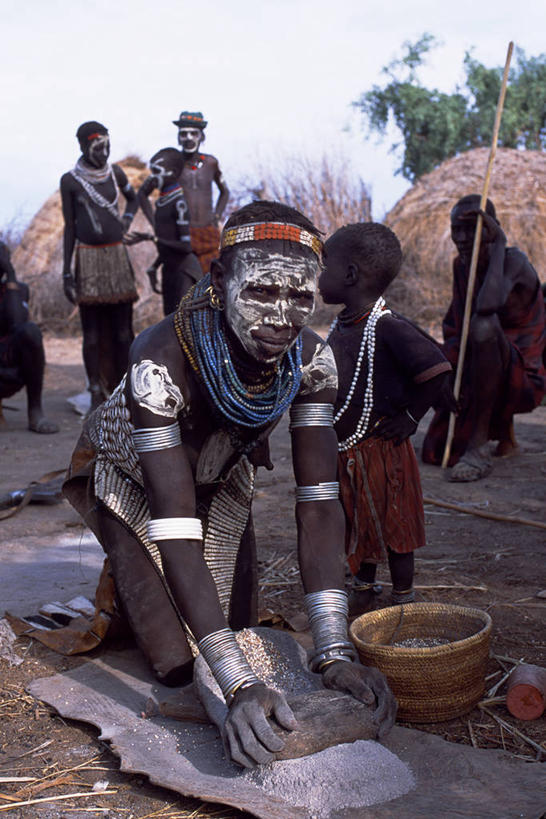 无人,家,农场,横图,室外,农业,非洲,埃塞俄比亚,房屋,屋顶,屋子,草屋,地平线,乡村,辽阔,地面,草棚,顶棚,住宅,蓝色,天空,自然,茅草屋,社区,广阔,安静,摄影,宁静,一望无际,住房,延伸,非洲文化,天地相交,无边无际,一马平川,彩图,房子,茅舍,茅屋,小屋,传统文化